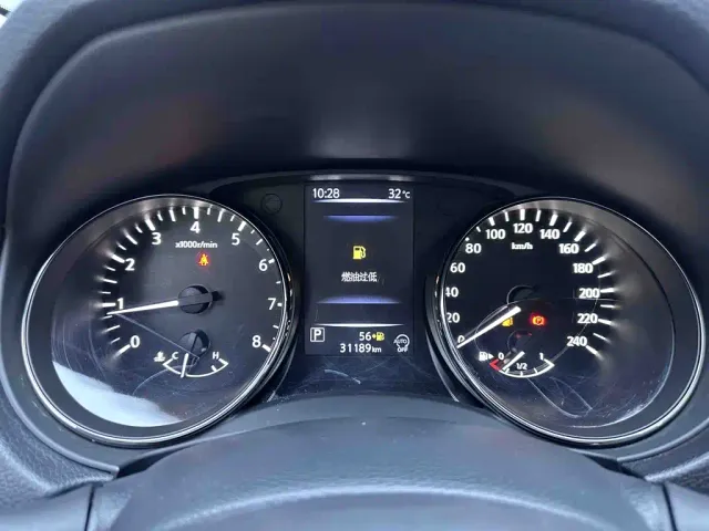 Nissan X-Trail — Фото автомобиля 12