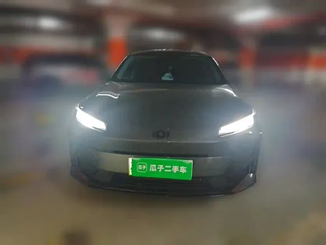 Changan Qiyuan A05 — Фото автомобиля 23