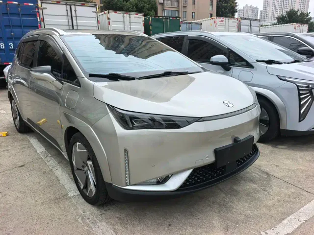 Hycan Z03 — Фото автомобиля 3