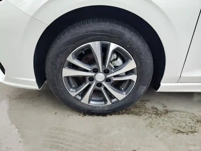 Changan Eado — Фото автомобиля 24