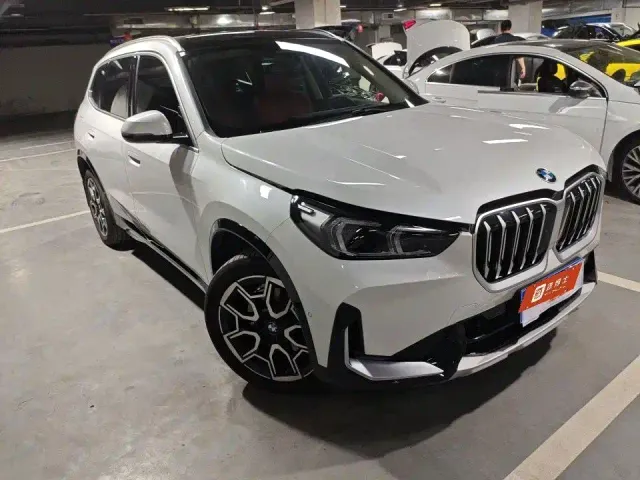 BMW X1 — Фото автомобиля 2