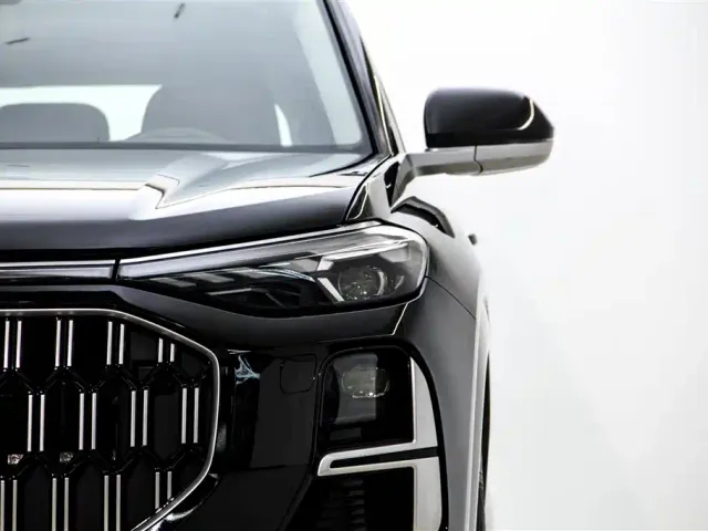 Audi Q6 — Фото автомобиля 9