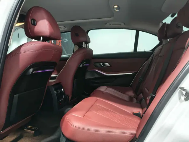 BMW 3 Series — Фото автомобиля 6