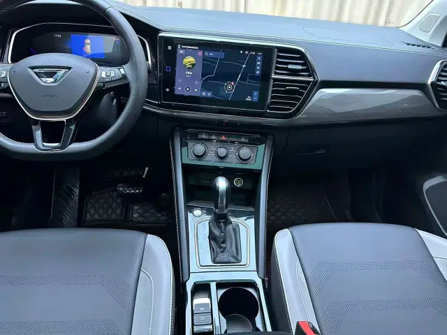 Jetta VS7 — Фото автомобиля 15