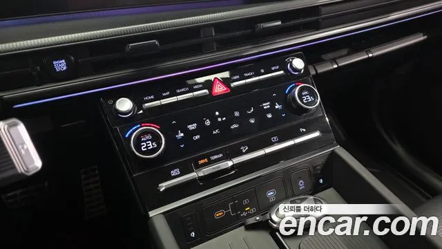 Hyundai Santa Fe — Фото автомобиля 17