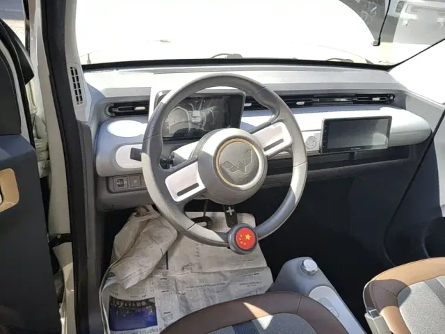 Wuling Hongguang Mini EV — Фото автомобиля 10