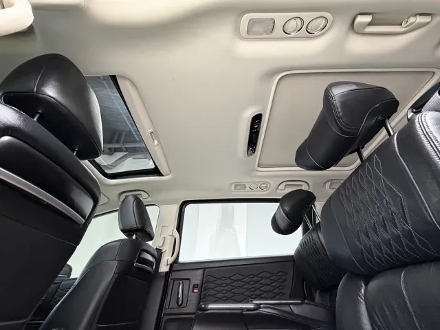 Honda Elysion — Фото автомобиля 14