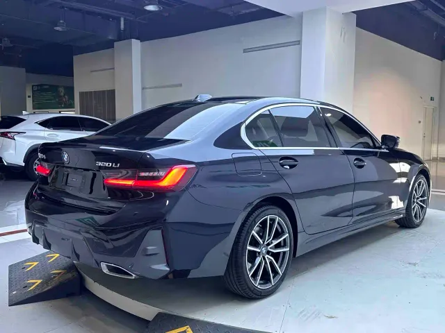 BMW 3 Series — Фото автомобиля 6