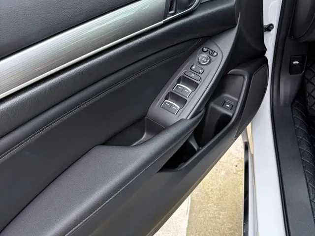 Honda Accord — Фото автомобиля 16