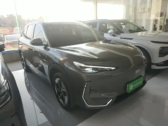 Geely Galaxy E5 — Фото автомобиля 3