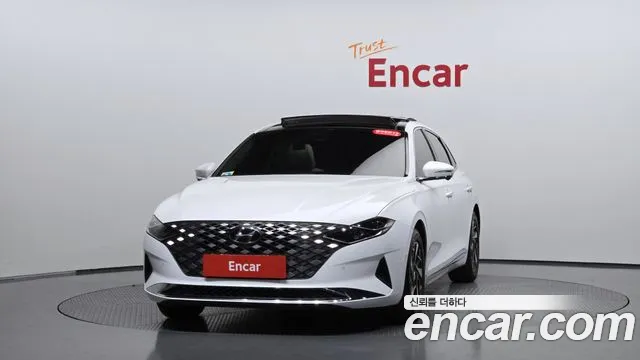 Hyundai Grandeur (New) Hybrid — Фото автомобиля 3