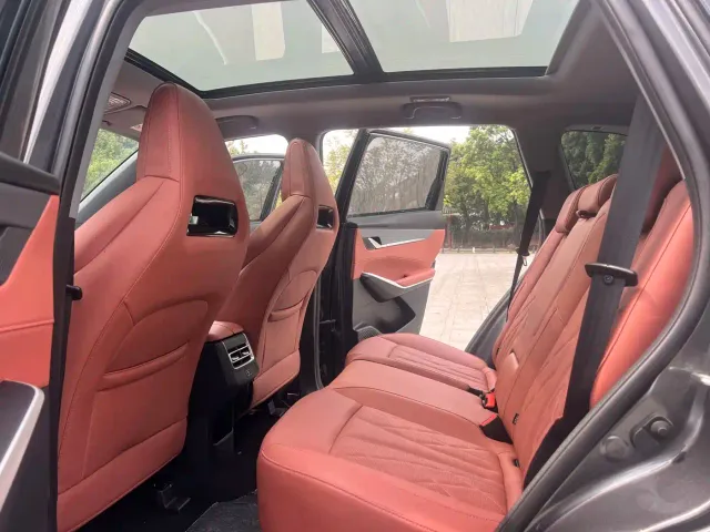 Changan Changan CS75 PLUS 2024 3rd Generation Champion Edition 1.5T Smart Drive Power Type — Фото автомобиля 6