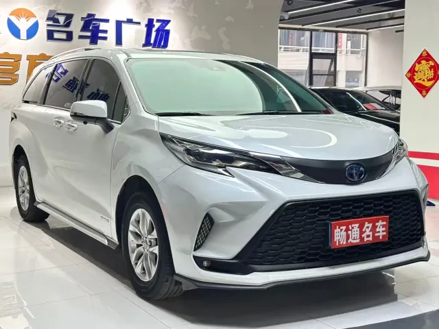 Toyota Granvia — Фото автомобиля 2