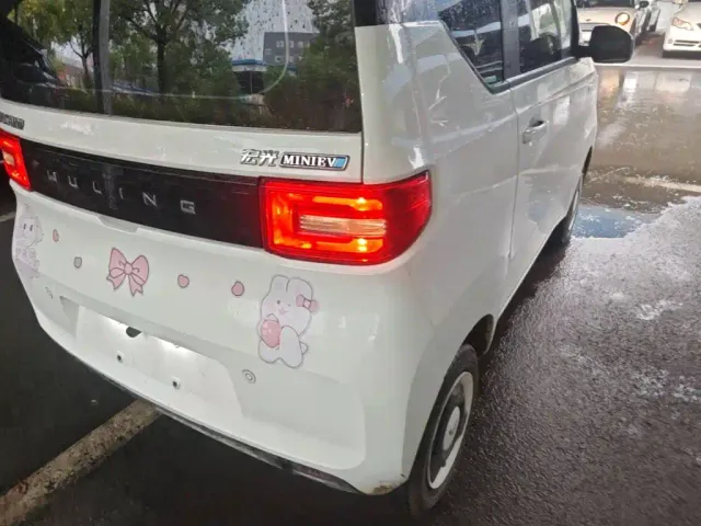 Wuling Hongguang Mini EV — Фото автомобиля 7