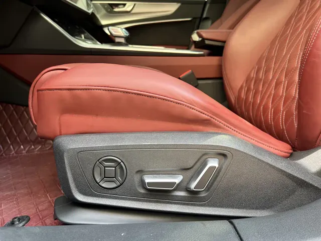 Audi A7L — Фото автомобиля 7