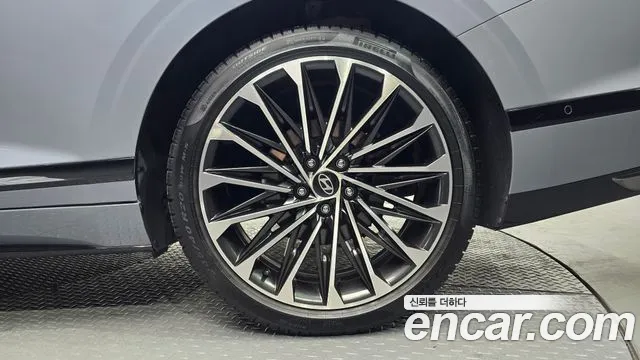 Hyundai Grandeur GN7 — Фото автомобиля 6