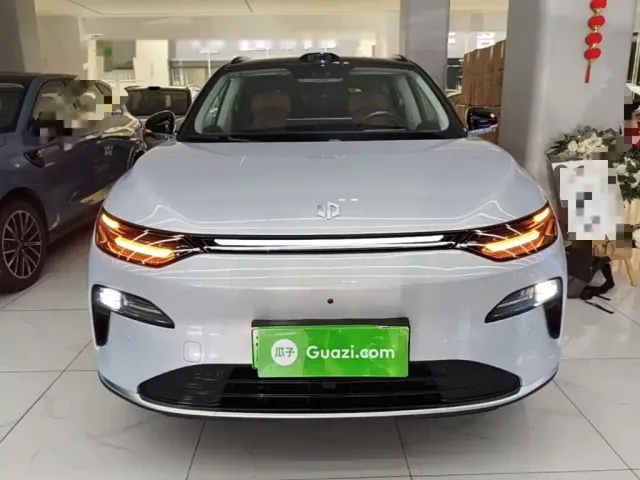 Leapmotor C11 — Фото автомобиля 2