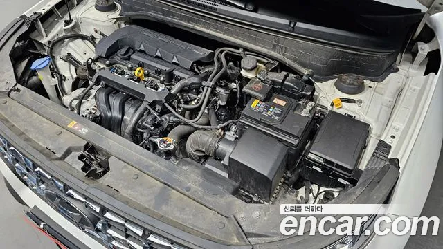 Hyundai Venue — Фото автомобиля 6