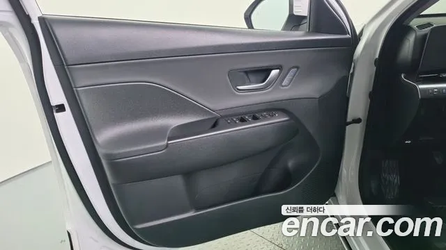Hyundai Kona SX2 — Фото автомобиля 13
