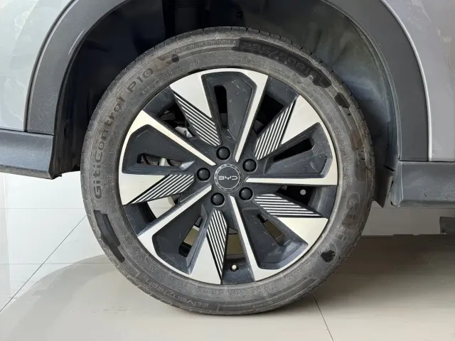 BYD Song PLUS — Фото автомобиля 10