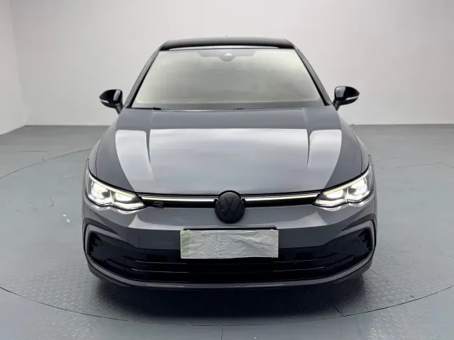 Volkswagen Golf — Фото автомобиля 2