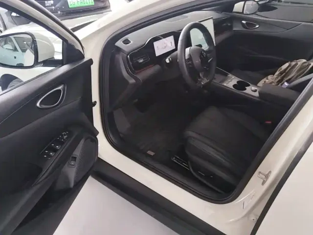 BYD Seal 06 — Фото автомобиля 15