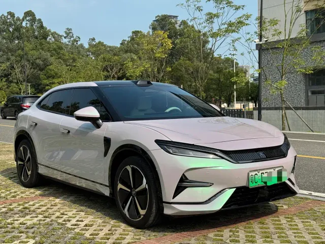 BYD Song L EV — Фото автомобиля 3