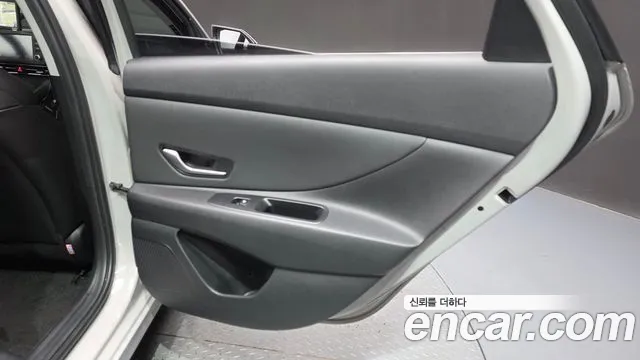 Hyundai Avante CN7 — Фото автомобиля 13