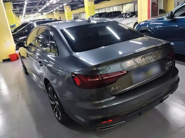 Audi A4L — Фото автомобиля 4