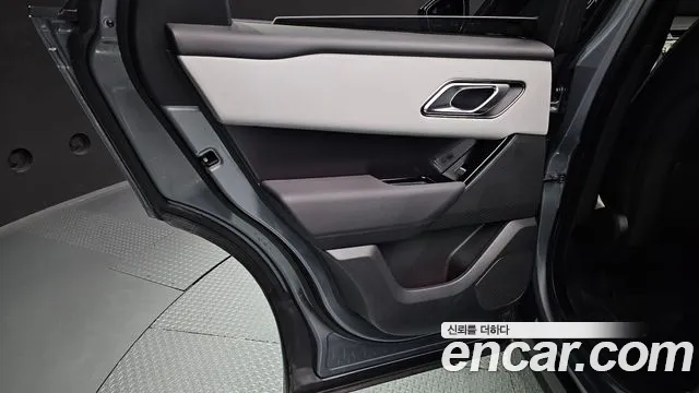 Land Rover Range Rover Velar — Фото автомобиля 14