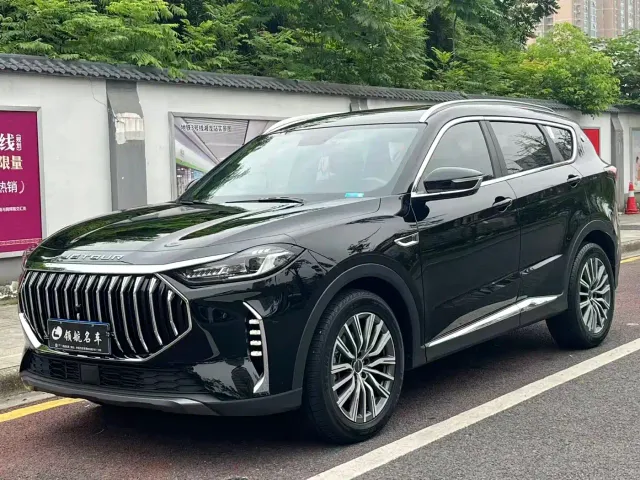 Jetour X70 Plus — Фото автомобиля 2