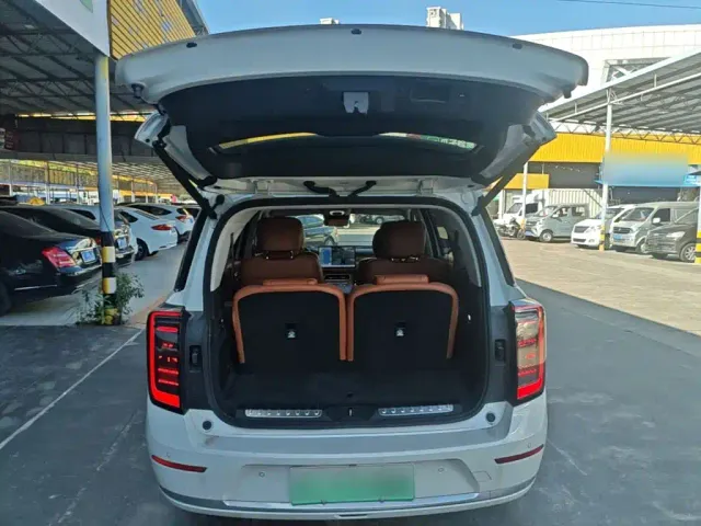 GAC Trumpchi Xiangwang S9 — Фото автомобиля 18