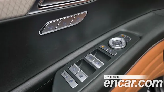 Genesis GV80 — Фото автомобиля 28