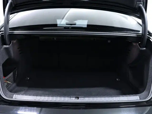 Audi A6L — Фото автомобиля 21