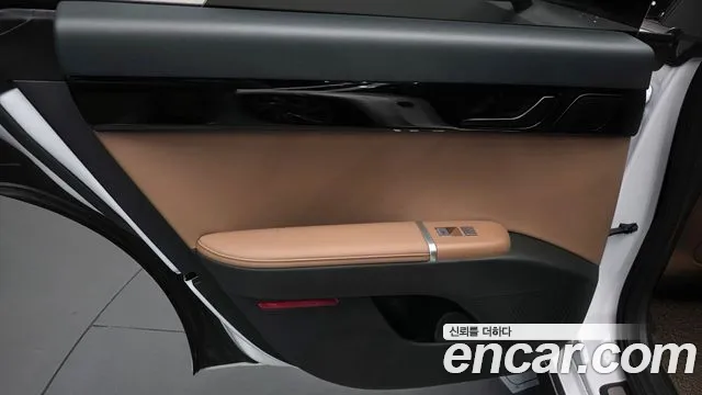 Hyundai Grandeur GN7 — Фото автомобиля 14