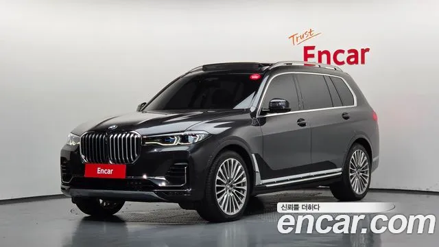 Фотография автомобиля — BMW X7 G07