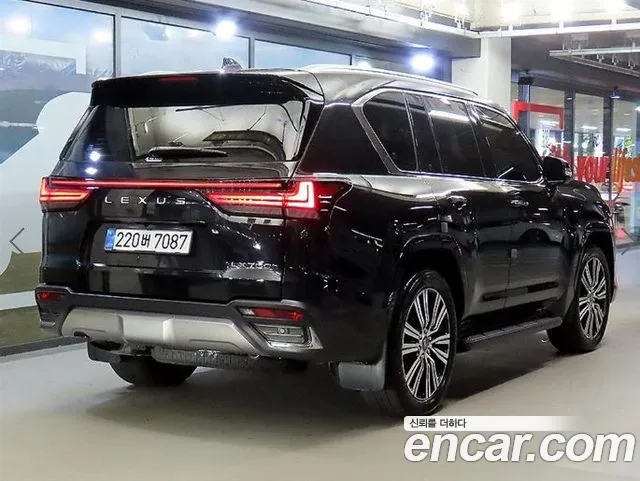 Lexus LX 4th Gen — Фото автомобиля 4
