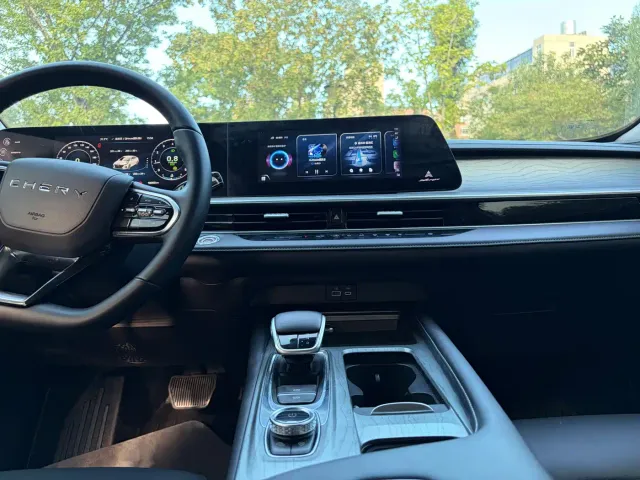 Chery Arrizo 8 — Фото автомобиля 9