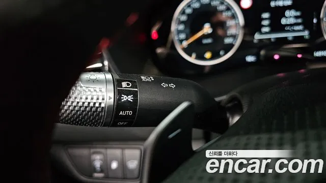Genesis G70 — Фото автомобиля 26