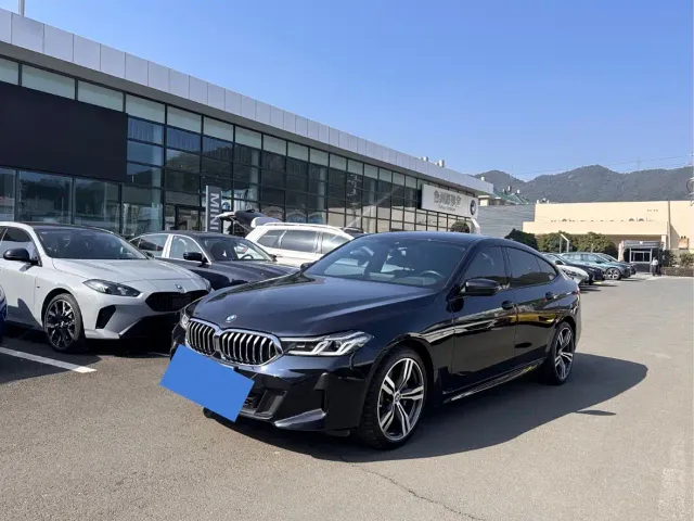 Фотография автомобиля — BMW 6 Series Gran Turismo
