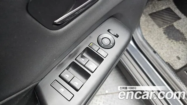 Hyundai Kona Kona (SX2) Бензин 1.6 Turbo 4WD — Фото автомобиля 17