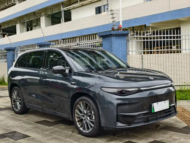 Leapmotor C10 — Фото автомобиля 3