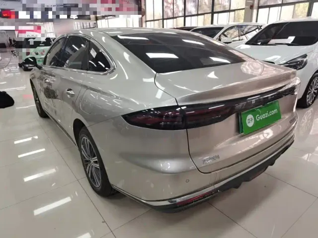 Geely Galaxy Stellar 6 — Фото автомобиля 4