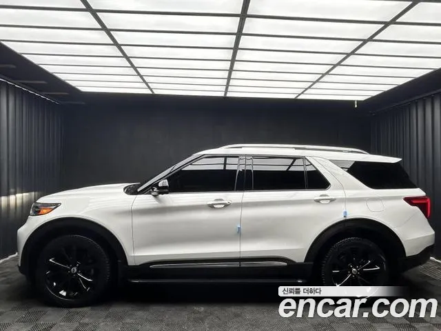Ford Explorer Explorer 6 поколение 3.0 Platinum 4WD — Фото автомобиля 3
