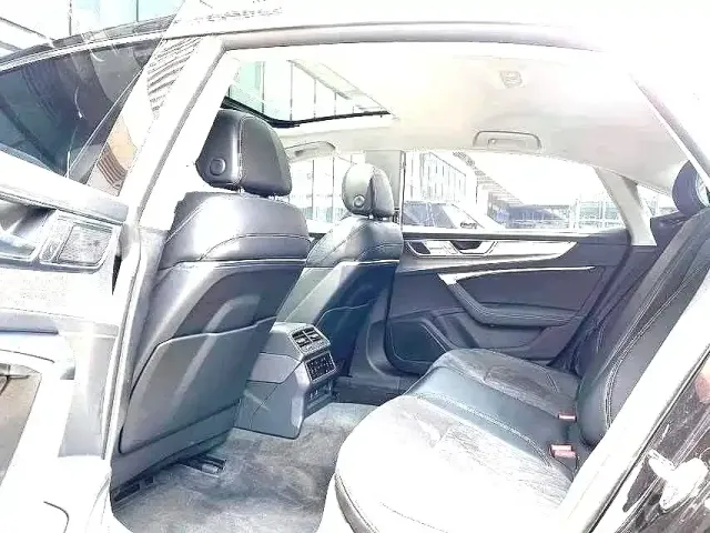 Audi A7L — Фото автомобиля 5