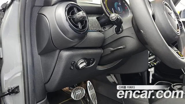 MINI Cooper Cooper Electric — Фото автомобиля 29