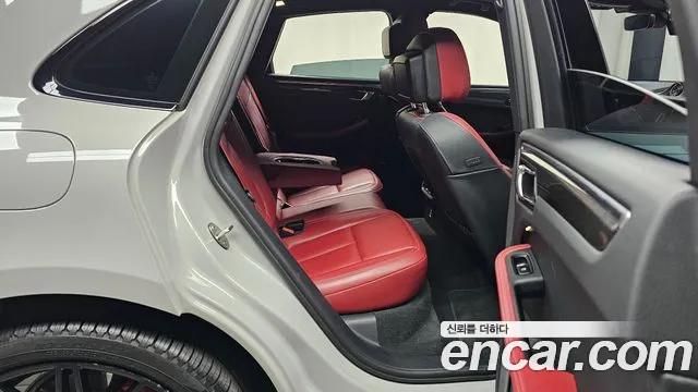 Porsche Macan — Фото автомобиля 18