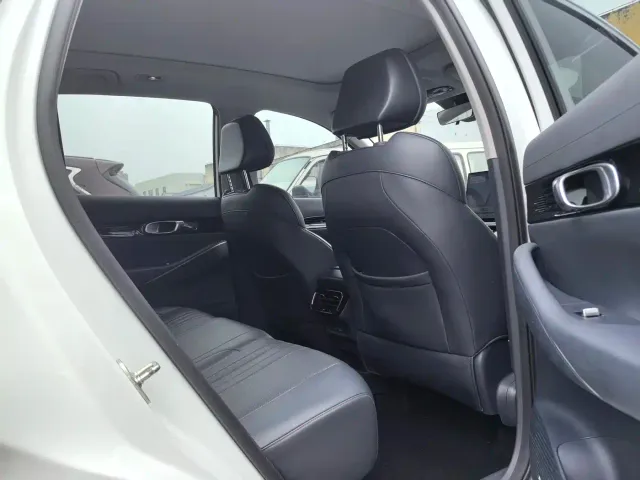 Geely Galaxy E5 — Фото автомобиля 5