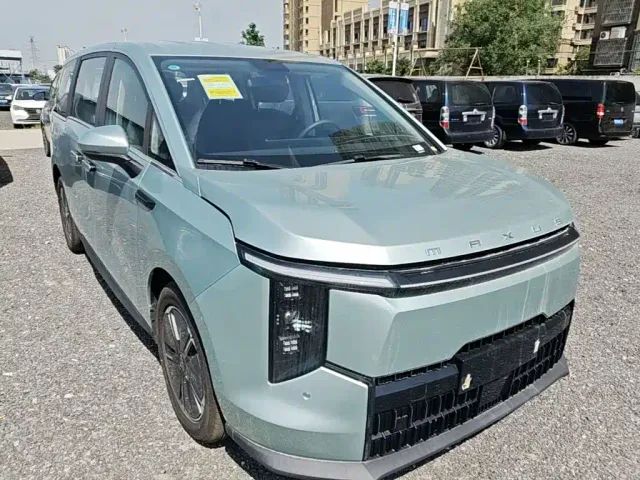 Maxus Dajia 7 — Фото автомобиля 3