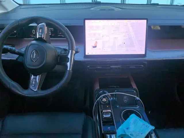 GAC Trumpchi E8 — Фото автомобиля 12